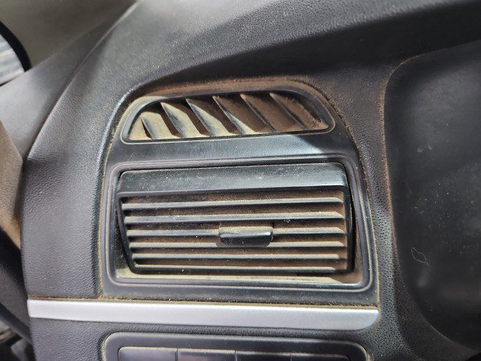 Grila aerisire stanga Fiat Linea (323) [Fabr 2007-2012] OEM