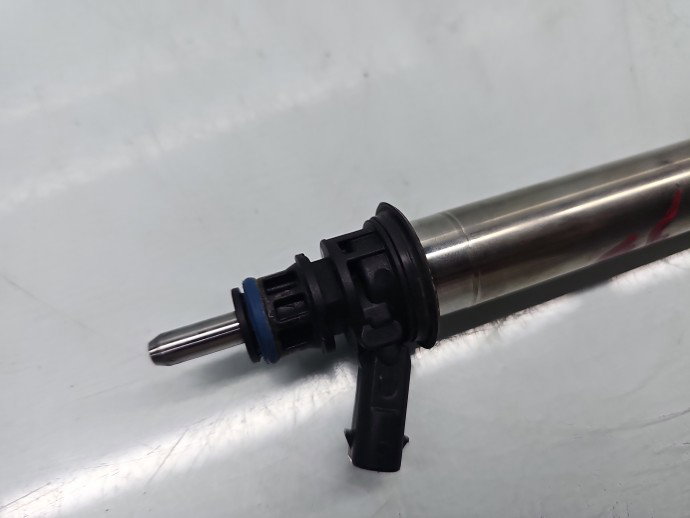 Injector Mercedes Clasa C (W205) [Fabr 2014-prezent] A2560700187 2.0 Benz 274920 135KW / 184CP
