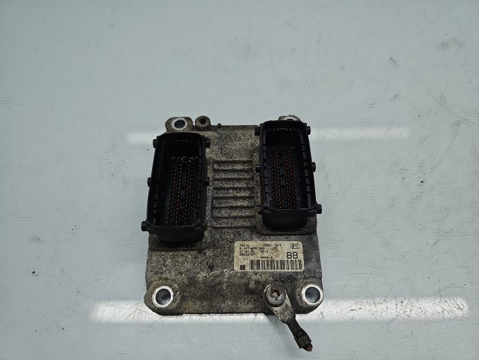 Calculator motor ECU Opel Astra H Hatchback [Fabr 2004-2009] 55558787 1.4 Benz Z14XEP 66KW / 90CP