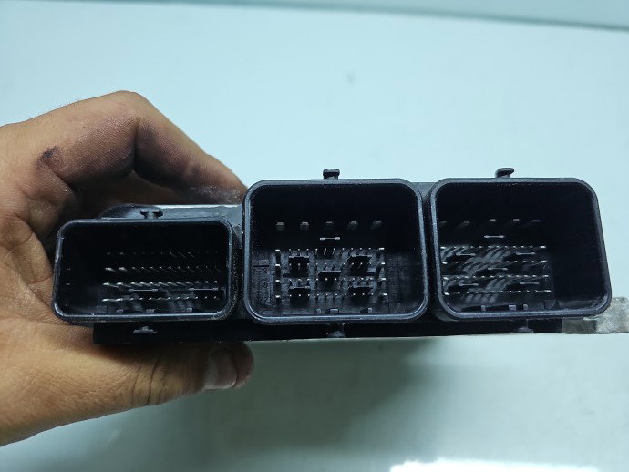 Calculator motor ECU Ford Kuga I [Fabr 2008-2012] AV41-12A650-CF 2.0 TDCI TXDA 120KW / 163CP