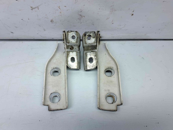 Set balamale capota Audi A3 Sportback (8PA) [Fabr 2004-2013] 8P0823302B | 8P0823301B