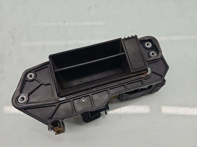 Buton deschidere portbagaj Mercedes Clasa E (W211) [Fabr 2002-2009] A2117400083