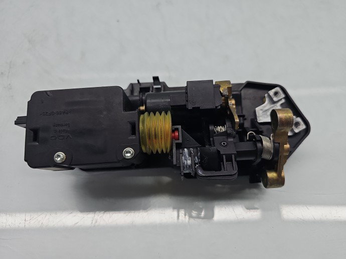 Buton deschidere portbagaj Mercedes Clasa E (W211) [Fabr 2002-2009] A2117400083