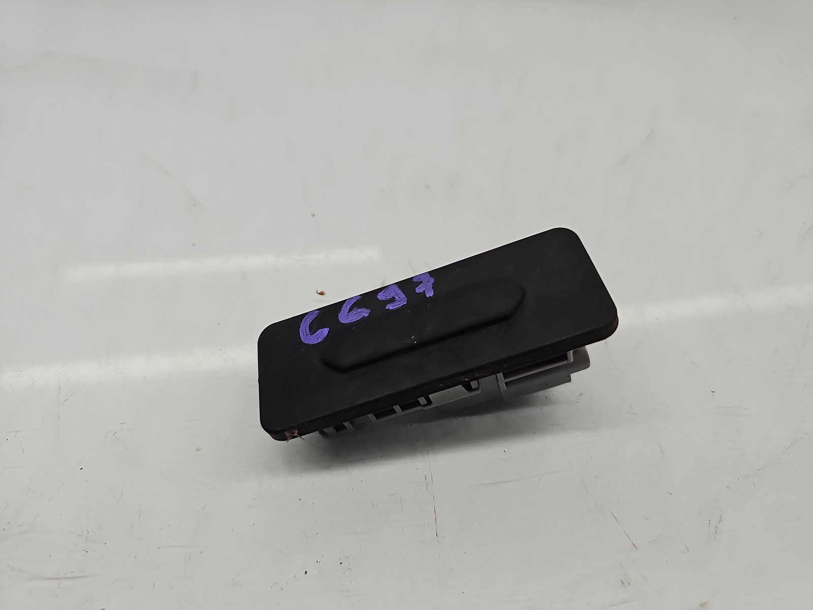 Buton deschidere haion Dacia Duster 2 [Fabr 2017-2023] 906069264R
