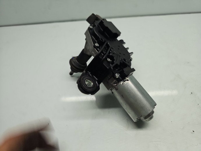 Motoras stergator haion Volkswagen Golf 6 (5K1) [Fabr 2009-2013] 5K6955711B