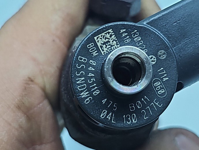 Injector Volkswagen Golf 7 (5G) [Fabr 2014-prezent] 04L130277E, 0445110475 2.0 TDI CRBC 110KW / 150CP