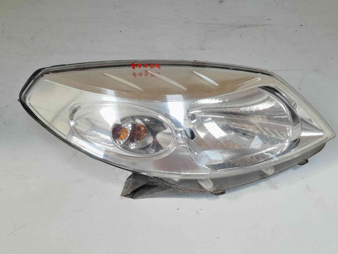 Far dreapta OEM Dacia Sandero [Fabr 2008-2012] 1.6 mpi 