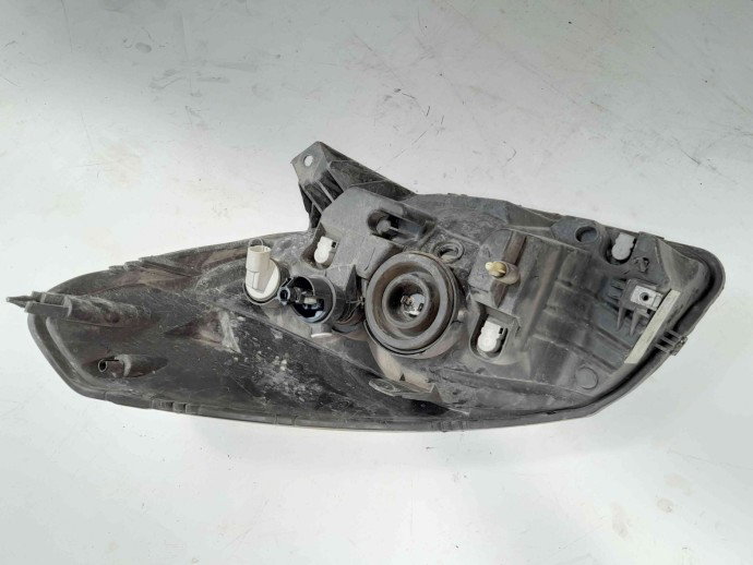 Far dreapta OEM Dacia Sandero [Fabr 2008-2012] 1.6 mpi 