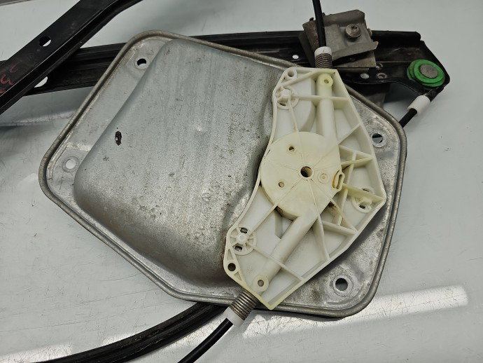Macara electrica geam stanga fata Volkswagen Jetta 3 (1K2) [Fabr 2005-2010] Berlina 1K5837461B