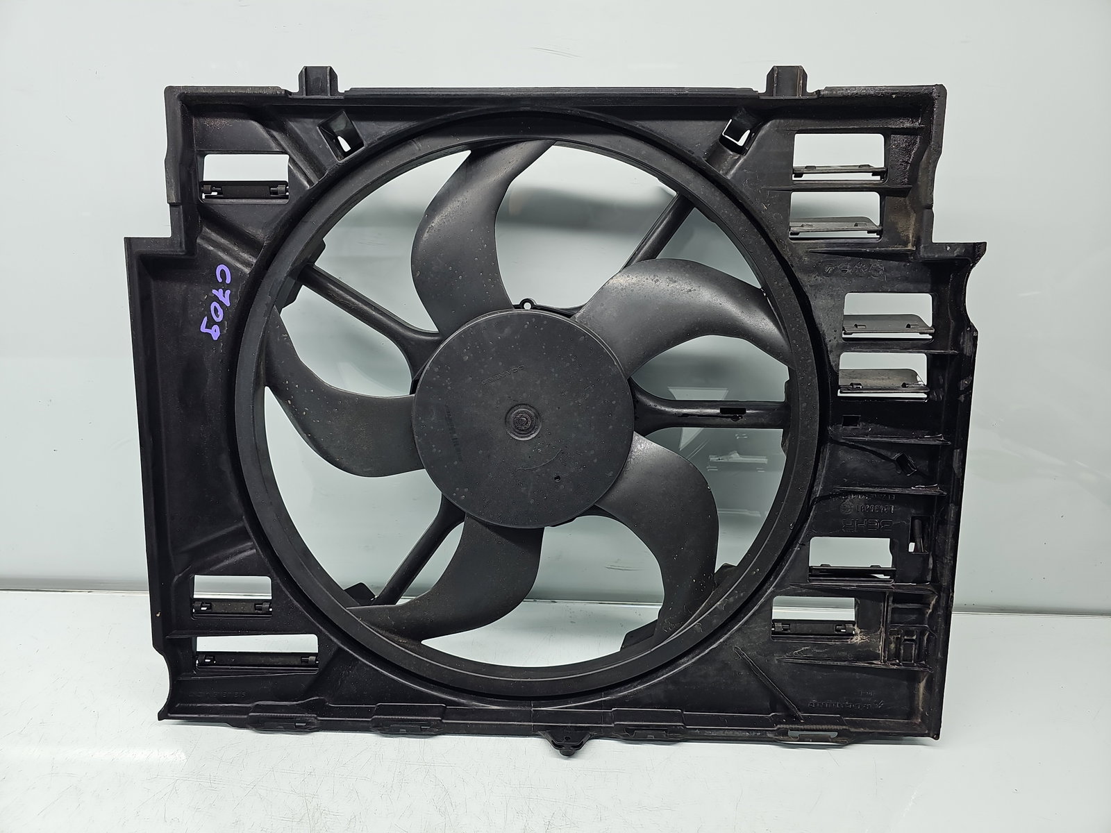 Electroventilator Bmw 5 (E60) [Fabr 2004-2010] 7796832 2.0 N47D20O0 130KW / 177CP