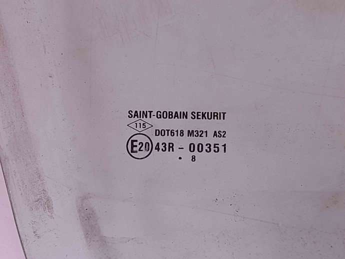 Geam usa dreapta fata OEM Dacia Sandero [Fabr 2008-2012] 1.6 mpi 