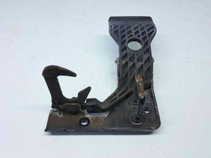 Maner deschidere capota Audi A3 Sportback (8PA) [Fabr 2004-2013] 8P0823480B