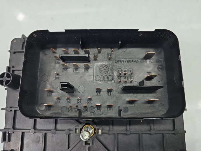 Panou sigurante VW Passat CC 358 3C0937125A