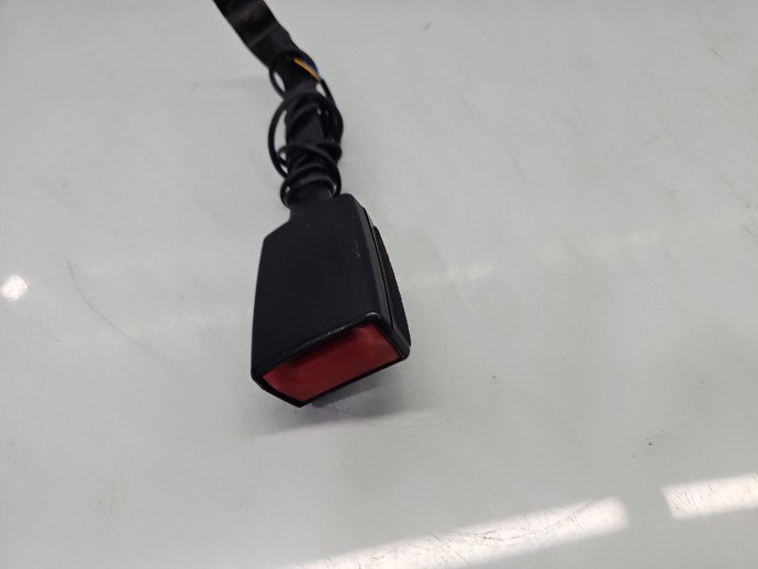 Capsa centura stanga fata VW Passat CC 358 1K8857756C