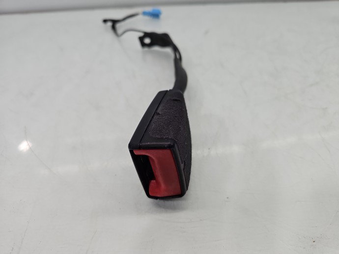 Capsa centura dreapta fata VW Passat CC 358 1K8857755D