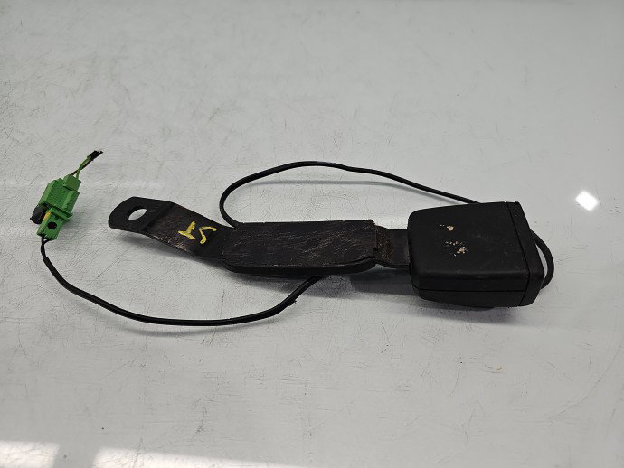 Capsa centura stanga fata Skoda Fabia NJ5 6V0857755C