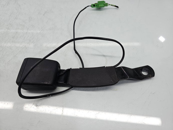 Capsa centura stanga fata Skoda Fabia NJ5 6V0857755C