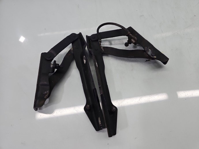 Set balamale capota Bmw e60 OEM