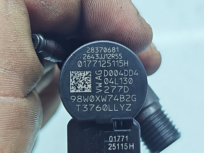 Injector AUDI A3 Sportback (8VS, 8VM) [Fabr 2013-prezent] 04L130277D 1.6 TDI CXXB 81KW / 110CP