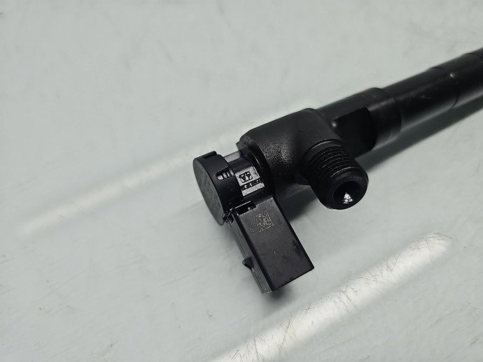 Injector AUDI A3 Sportback (8VS, 8VM) [Fabr 2013-prezent] 04L130277D 1.6 TDI CXXB 81KW / 110CP