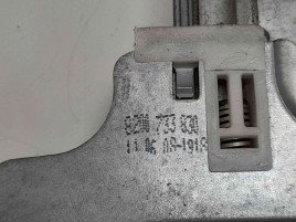 Macara geam dreapta spate 8200733830 Dacia Sandero [Fabr 2008-2012] 1.6 mpi