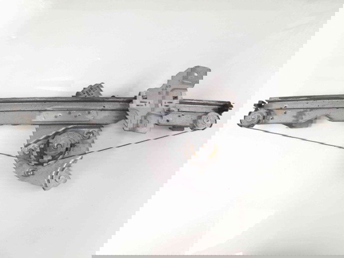 Macara geam stanga fata 8200733829 Dacia Sandero [Fabr 2008-2012] 1.6 mpi