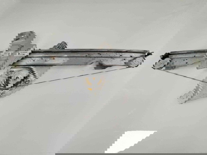 Macara geam dreapta fata 8200733828 Dacia Sandero [Fabr 2008-2012] 1.6 mpi