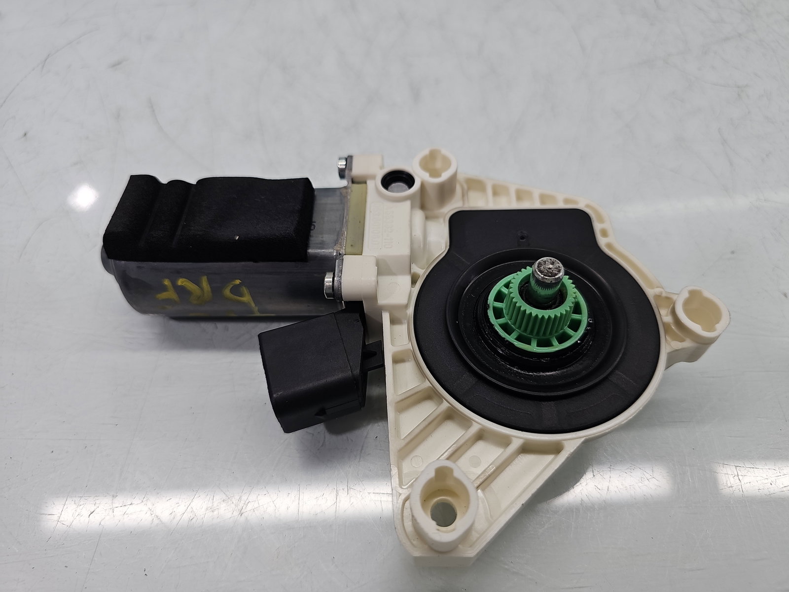 Motoras geam dreapta fata Mercedes CLA 220 A2078200642