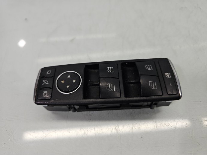 Butoane comanda geamuri sofer Mercedes CLA 220 A1669054400