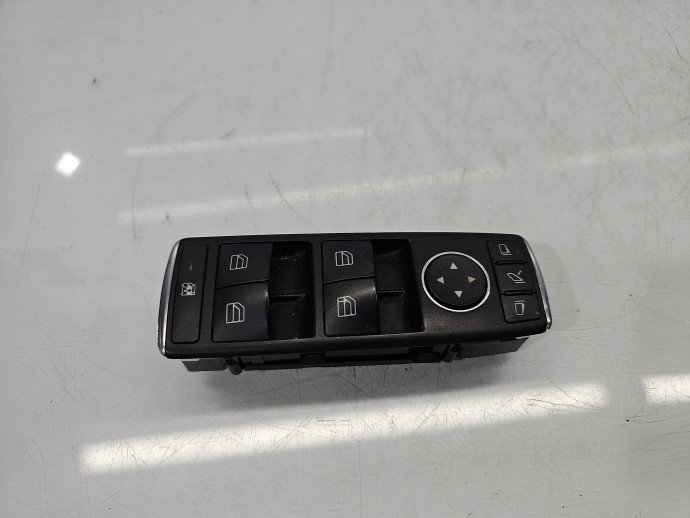 Butoane comanda geamuri sofer Mercedes CLA 220 A1669054400