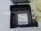 Motoras geam dreapta fata VW Golf 5k1 5K0959701D