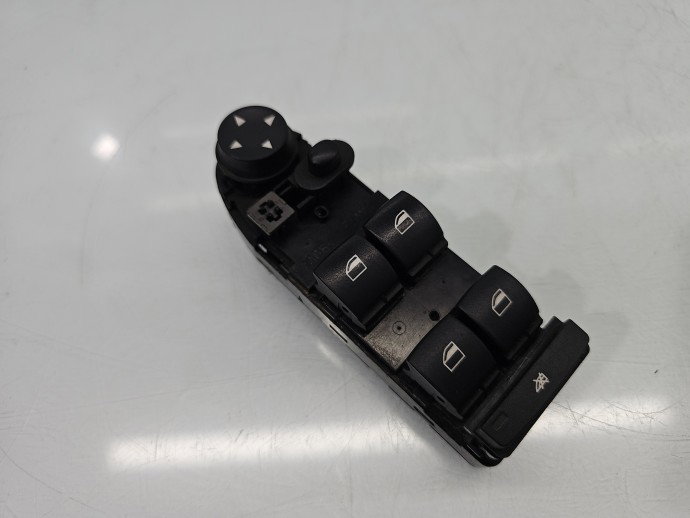 Butoane comanda geamuri sofer Bmw X1 9216047