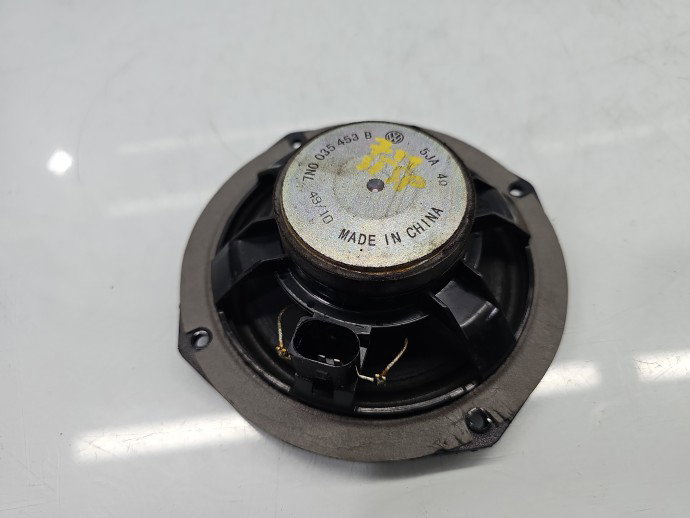 Boxa stanga spate Volkswagen Sharan (7N) [Fabr 2011-prezent] 7N0035453B