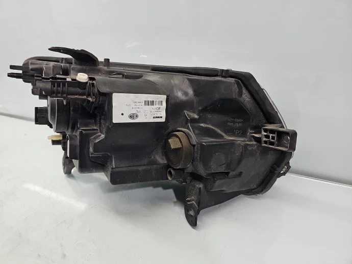 Far stanga Dacia Sandero II 260604111R
