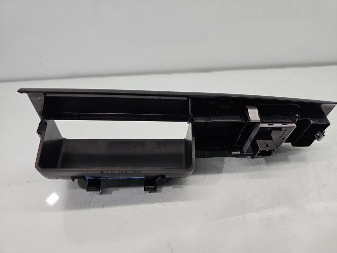 Butoane comanda geamuri sofer Volkswagen Polo (9N) [Fabr 2001-2008] 6Q1867171E