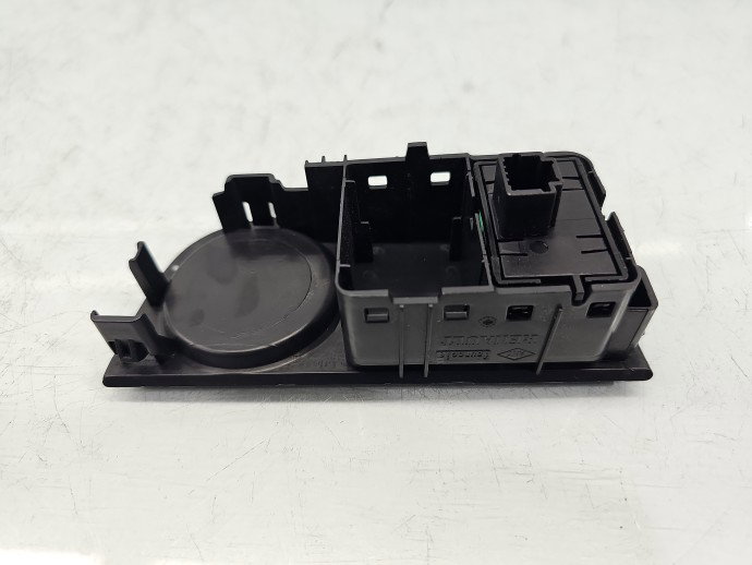Buton eco Dacia Sandero II 684937116R