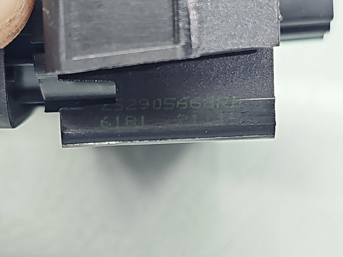 Buton avarii Dacia Sandero II 252905668R