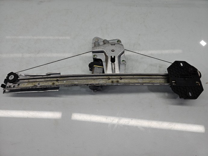 Macara electrica geam dreapta fata Dacia Sandero II 807209299R