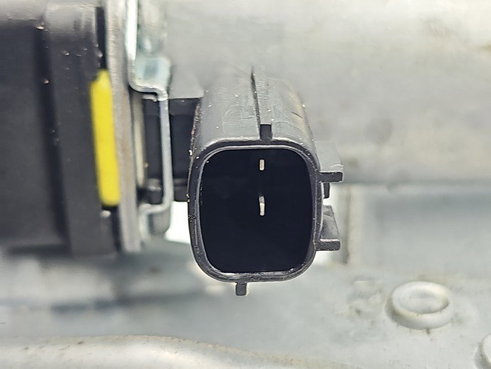 Macara electrica geam dreapta fata Dacia Sandero II 807209299R