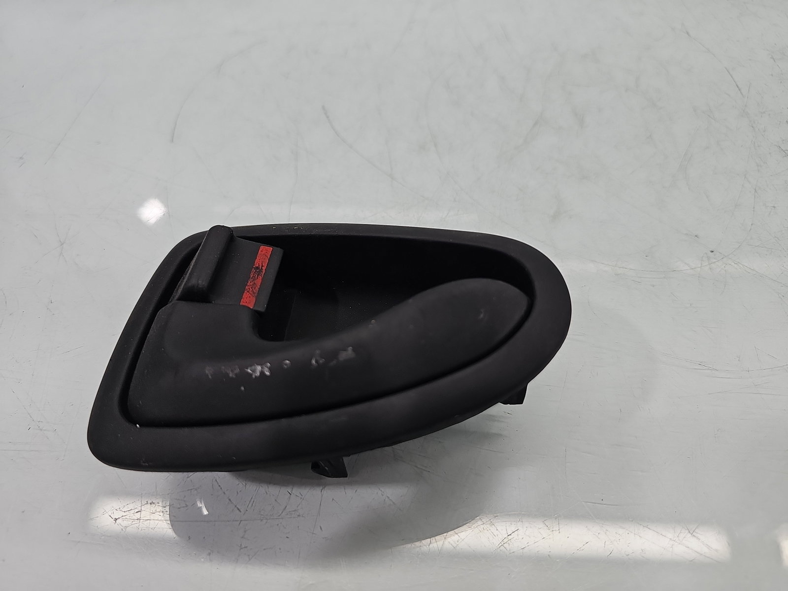 Maner interior stanga fata Hyundai Accent 2 (LC) [Fabr 2000-2005] 82610-25000