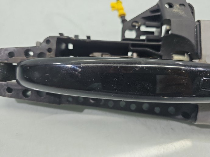 Maner usa dreapta fata AUDI A4 8K5 LY9T