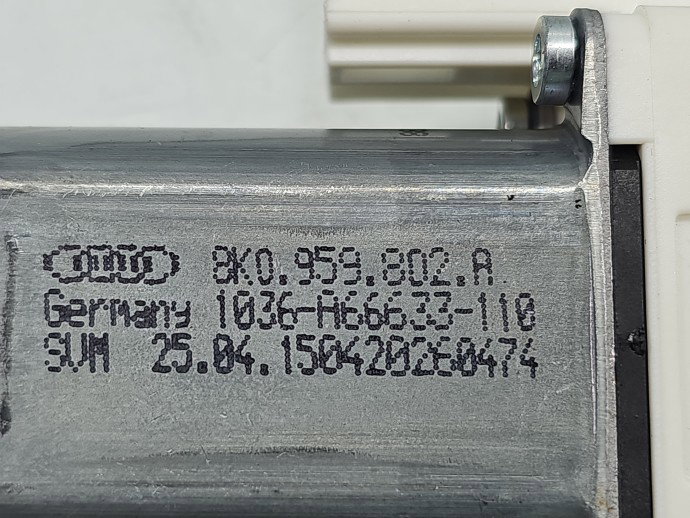 Motoras geam dreapta fata AUDI A4 8K5 8K0959802A