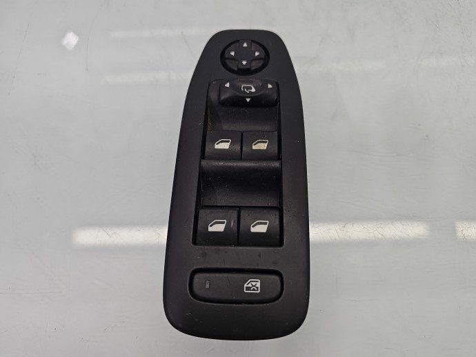 Butoane comanda geamuri sofer PEUGEOT 2008 96749624ZD