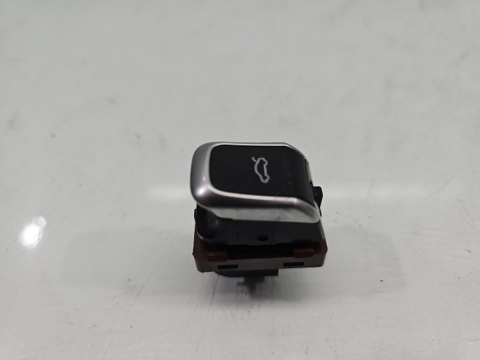 Buton deschidere portbagaj AUDI A4 8K5 8K0959831B