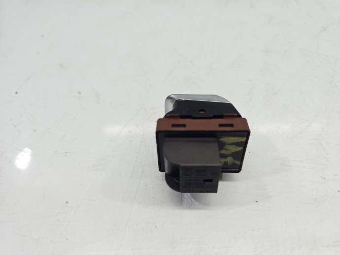Buton deschidere portbagaj AUDI A4 8K5 8K0959831B