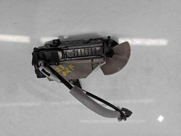 Broasca usa dreapta fata PEUGEOT 2008 OEM