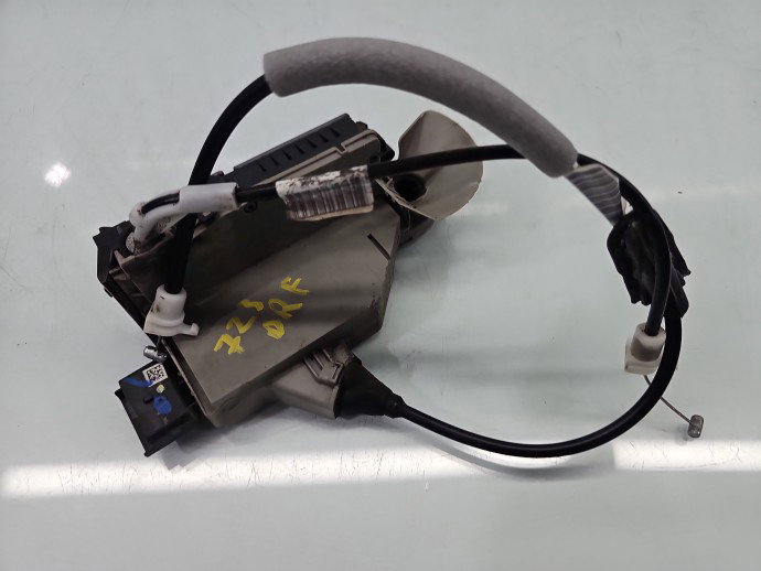 Broasca usa dreapta fata PEUGEOT 2008 OEM