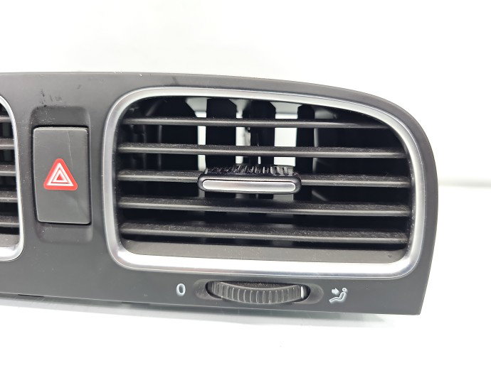 Grila aerisire centrala VW Golf 5k1 5K0819728N