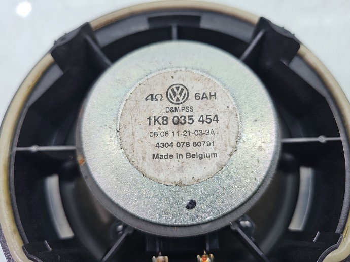 Boxa dreapta fata VW Golf 5k1 1K8035454