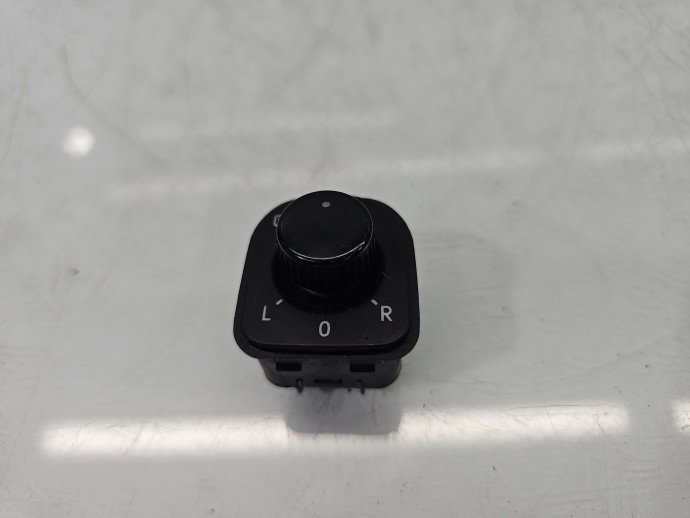 Buton reglaj oglinzi VW Golf 5k1 1K0959565L